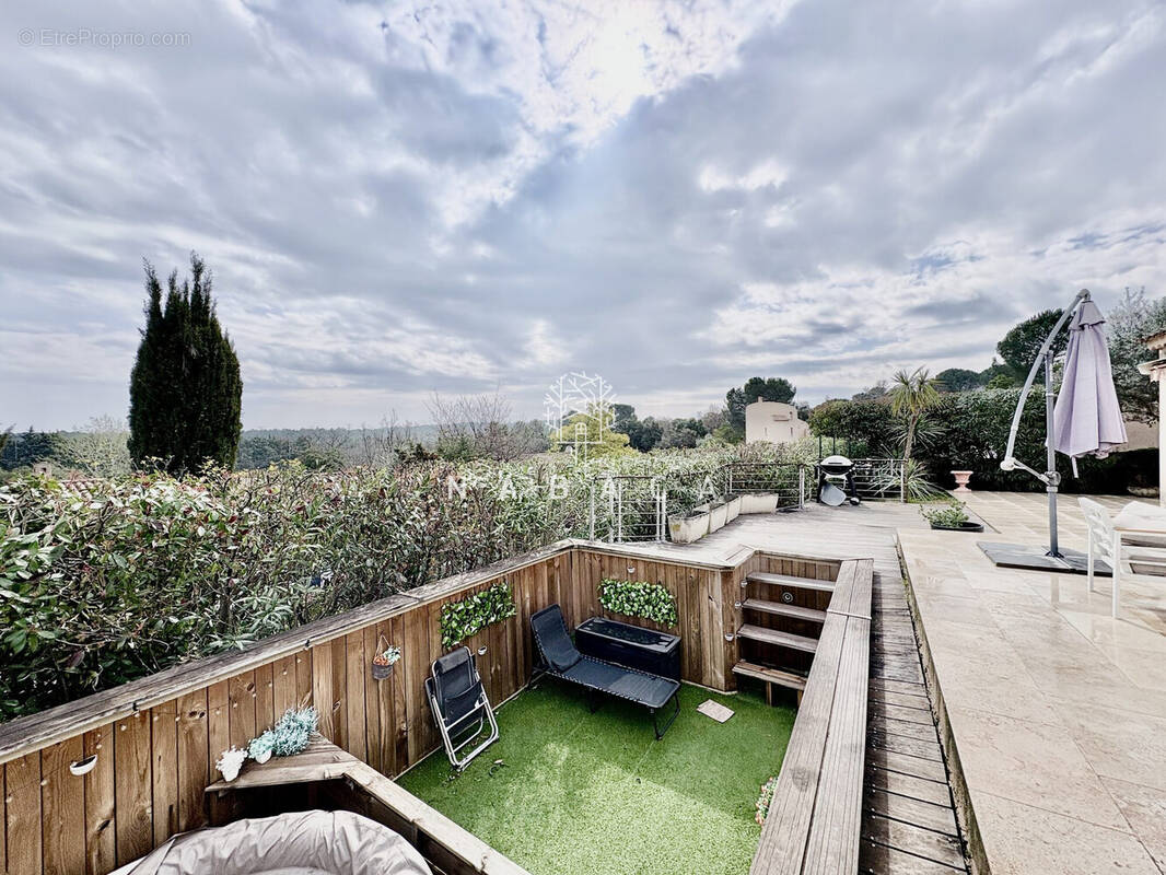 Maison à SAINT-PAUL-EN-FORET