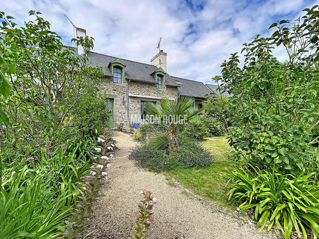 Maison à DOL-DE-BRETAGNE