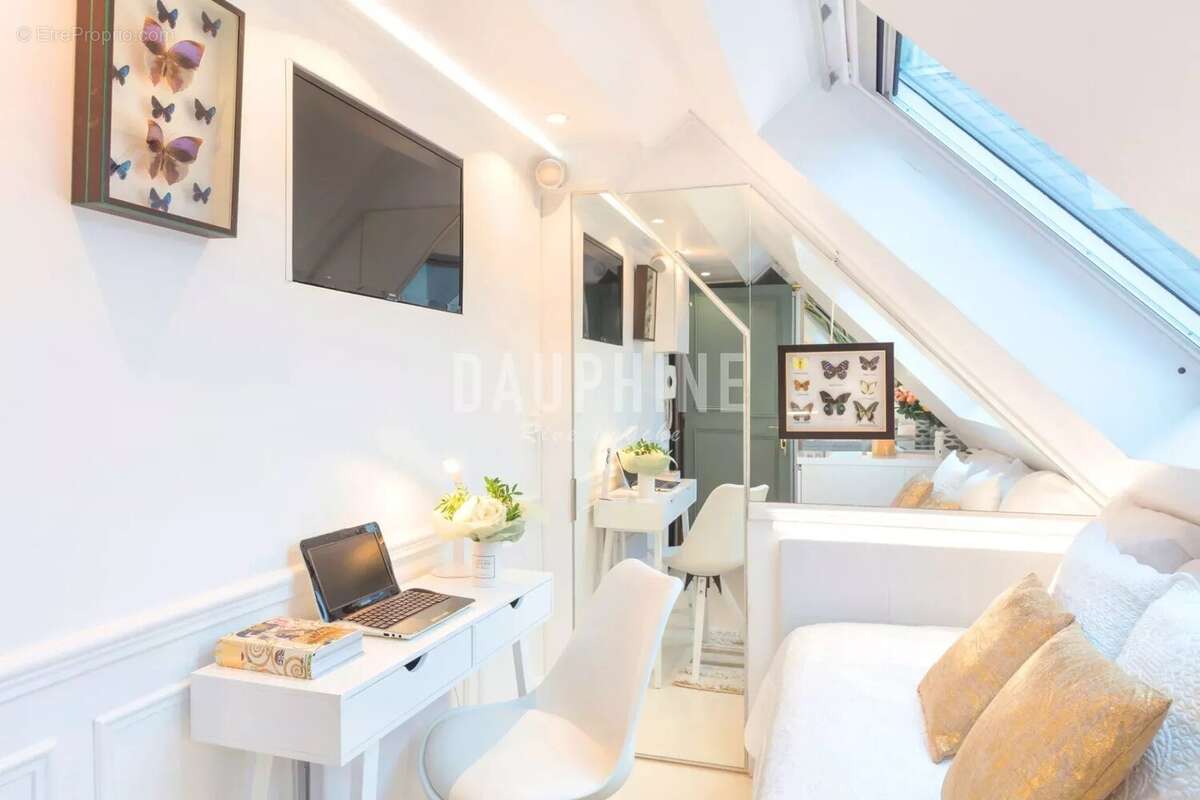 Appartement à PARIS-7E
