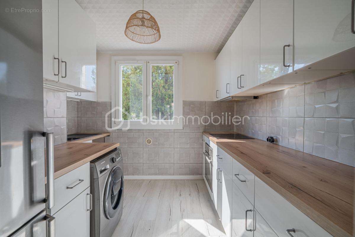 Appartement à FONTAINE