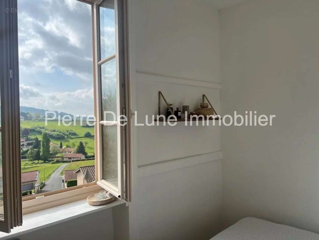 Appartement à OINGT