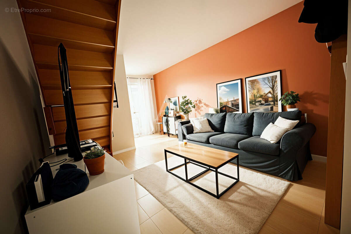 Maison à VILLENEUVE-SAINT-DENIS