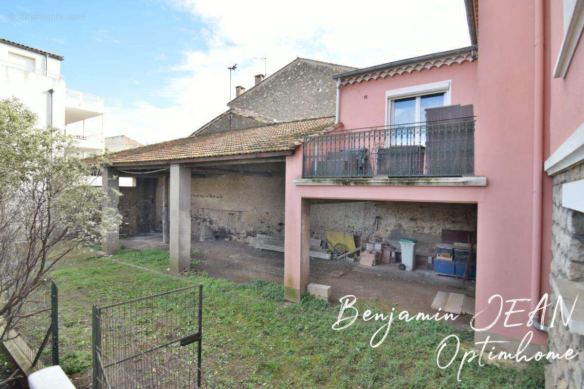 SÉRIGNAN – Ensemble immobilier rare en cœur de ville - photo 6