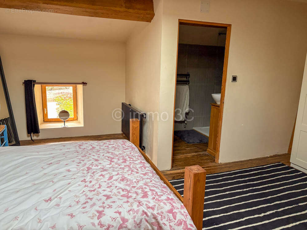 Maison à SAUZE-VAUSSAIS