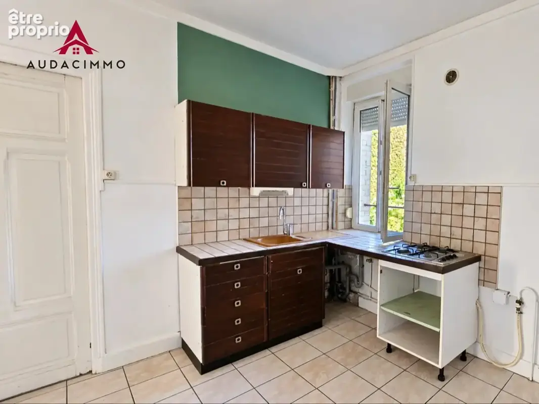 Immeuble de deux logements avec garage, dépendance et jardin - photo 5