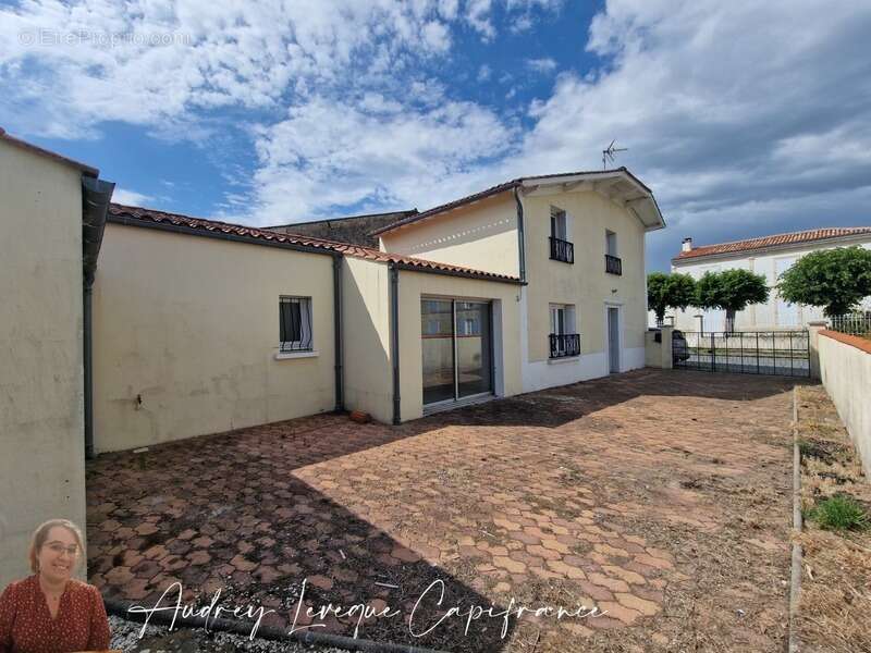 Maison à BERNAY-SAINT-MARTIN