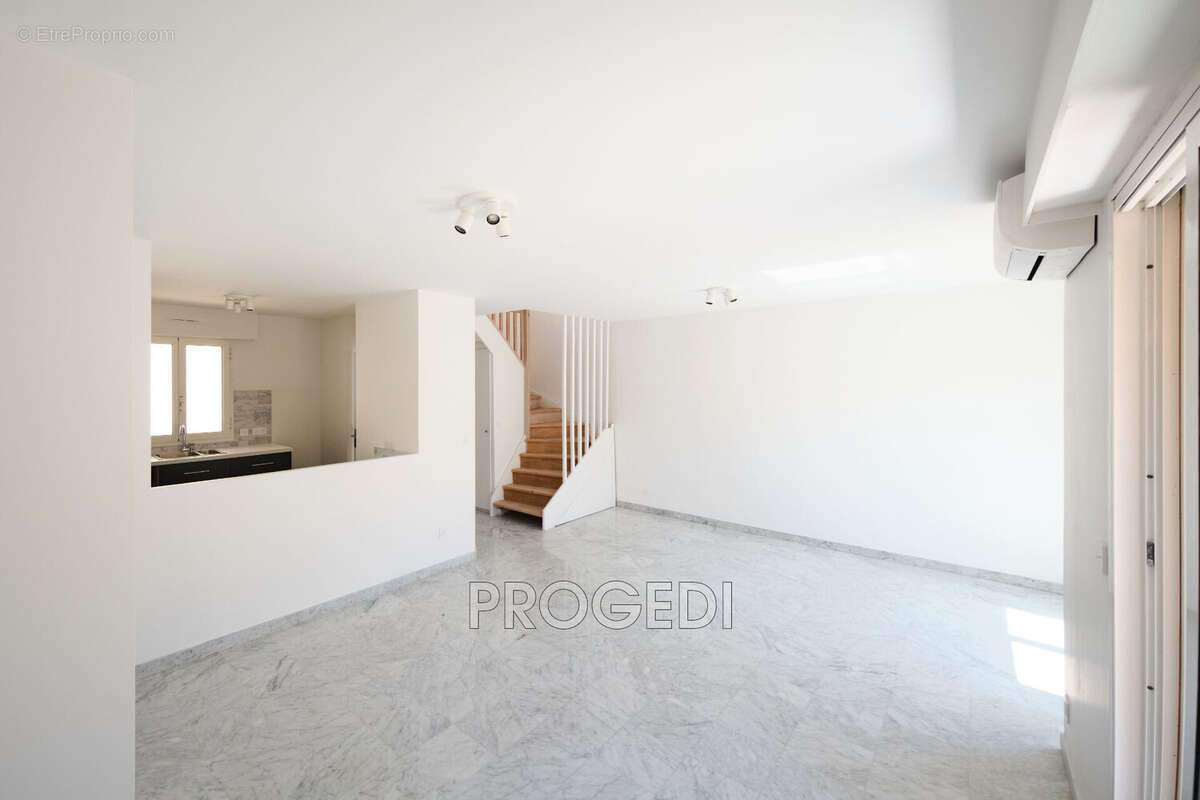 Appartement à BEAUSOLEIL