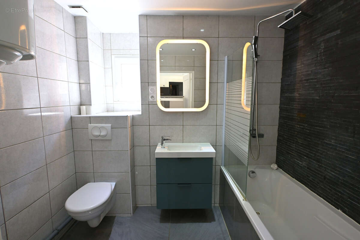 Appartement à VILLARD-BONNOT