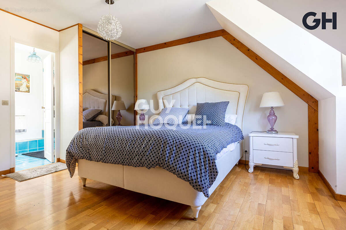 MAISON FAMILIALE (d'environ 125 m²) à SOISY SUR SEINE proche centre ville - photo 14