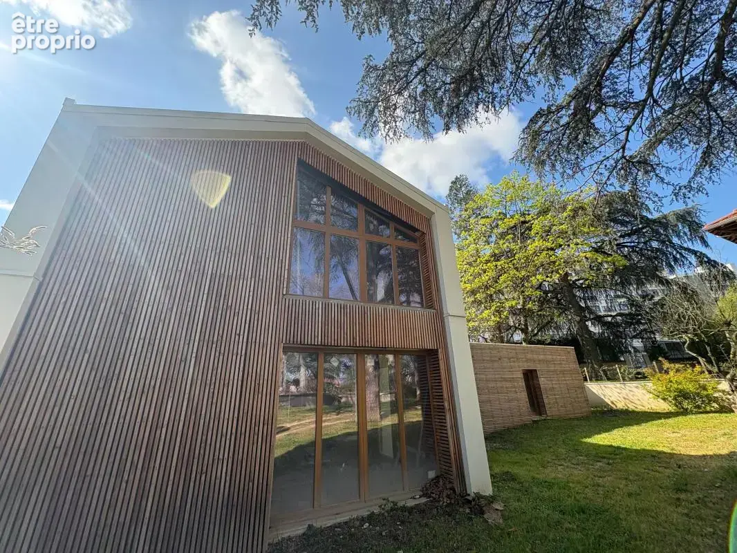 RARE Maison d'Architecte Neuve de 138 m² dans un Secteur Prisé et Très Rare à la Vente - photo 3
