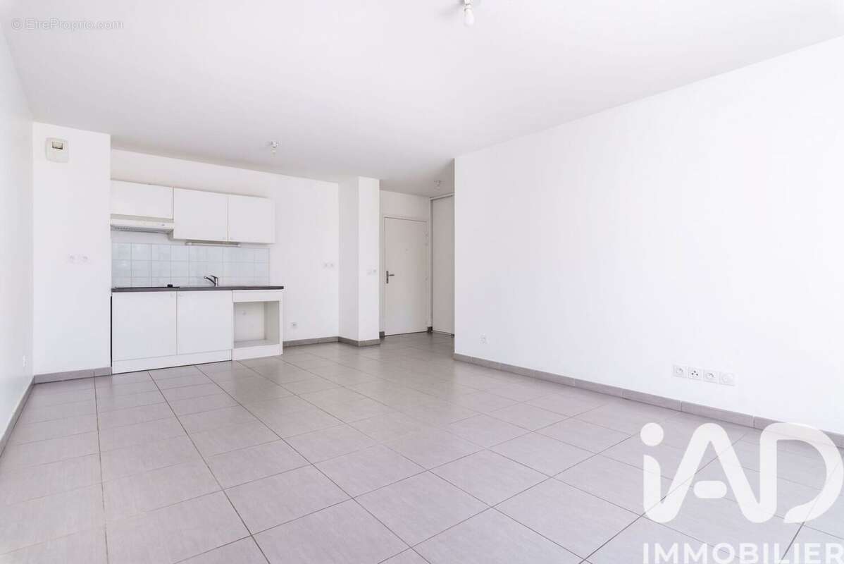 Photo 4 - Appartement à VILLEURBANNE