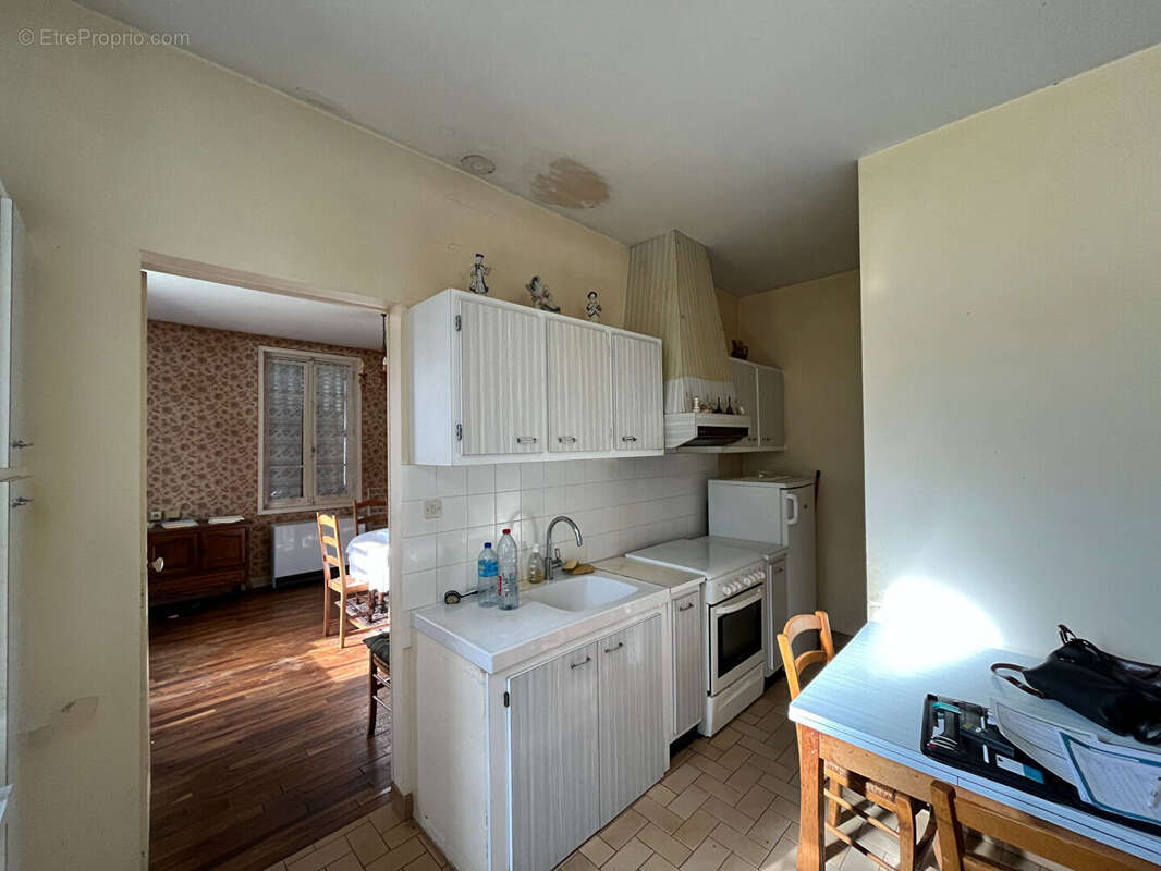 Maison à SAINTE-MAURE-DE-TOURAINE