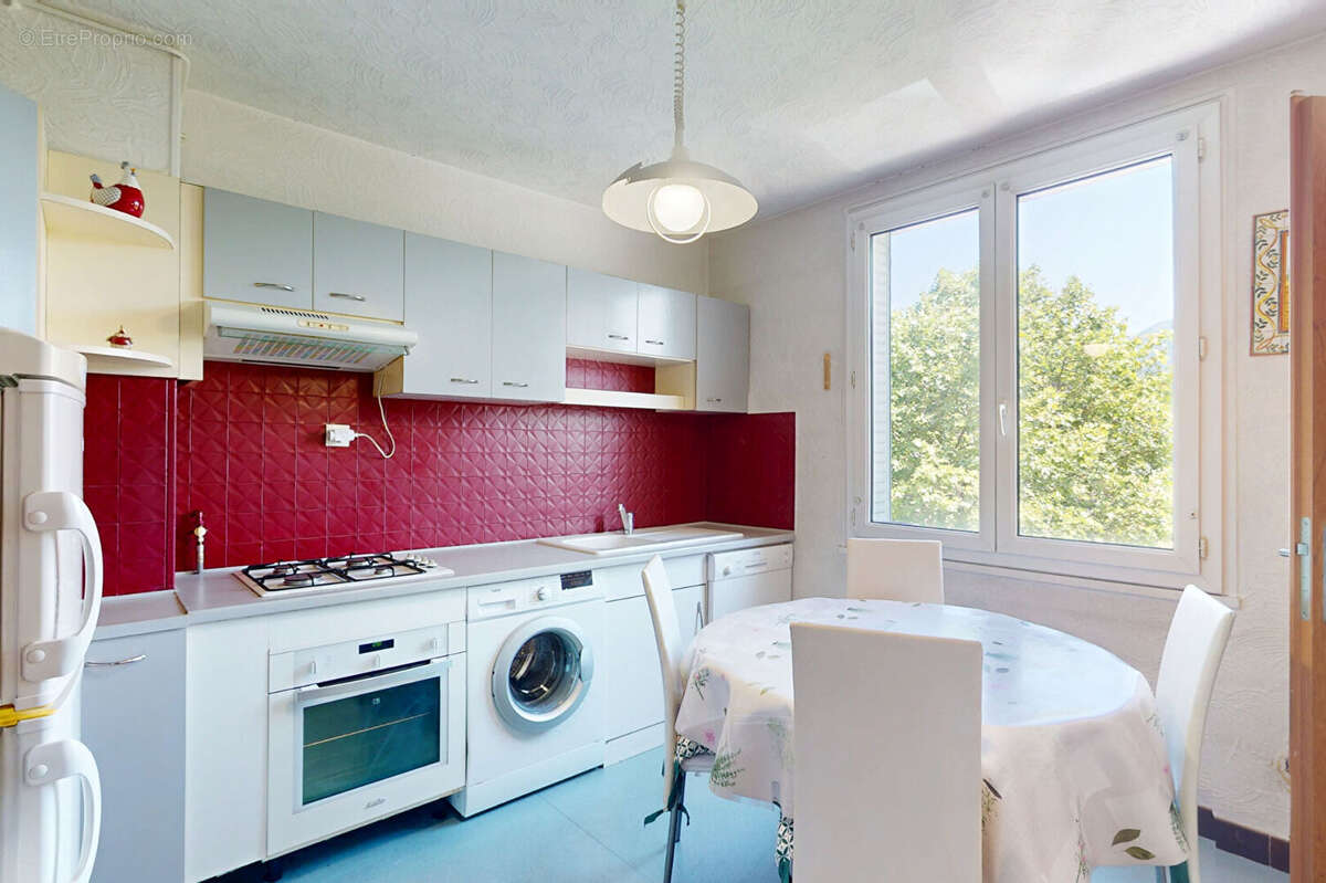 Appartement de 70 m2 - Avant dernier étage - Grenoble - photo 9