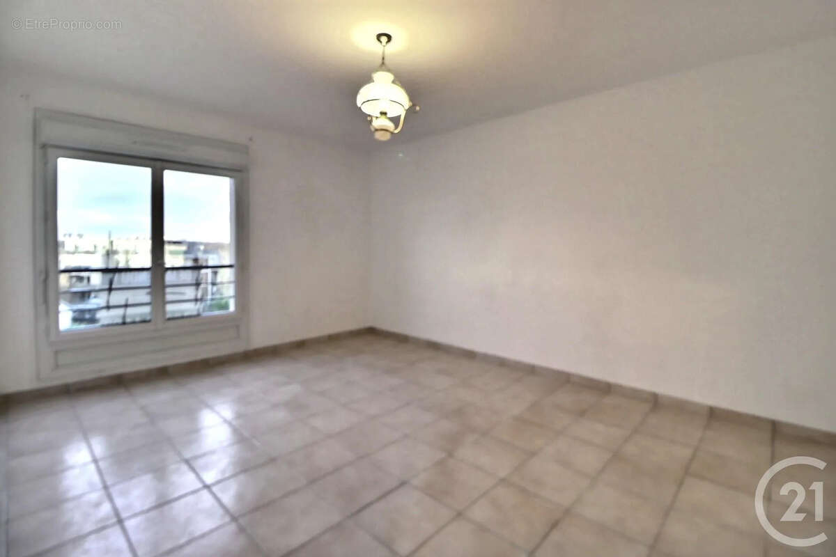 Appartement à AULNAY-SOUS-BOIS