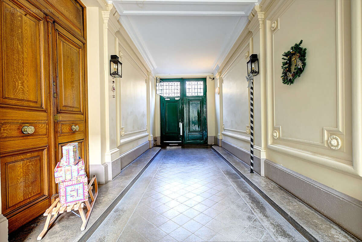 Appartement à PARIS-18E