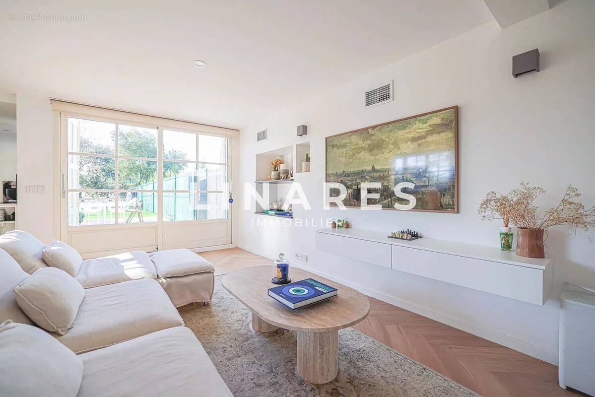 Appartement à MARSEILLE-9E