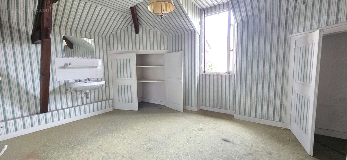 Appartement à BOURGOIN-JALLIEU