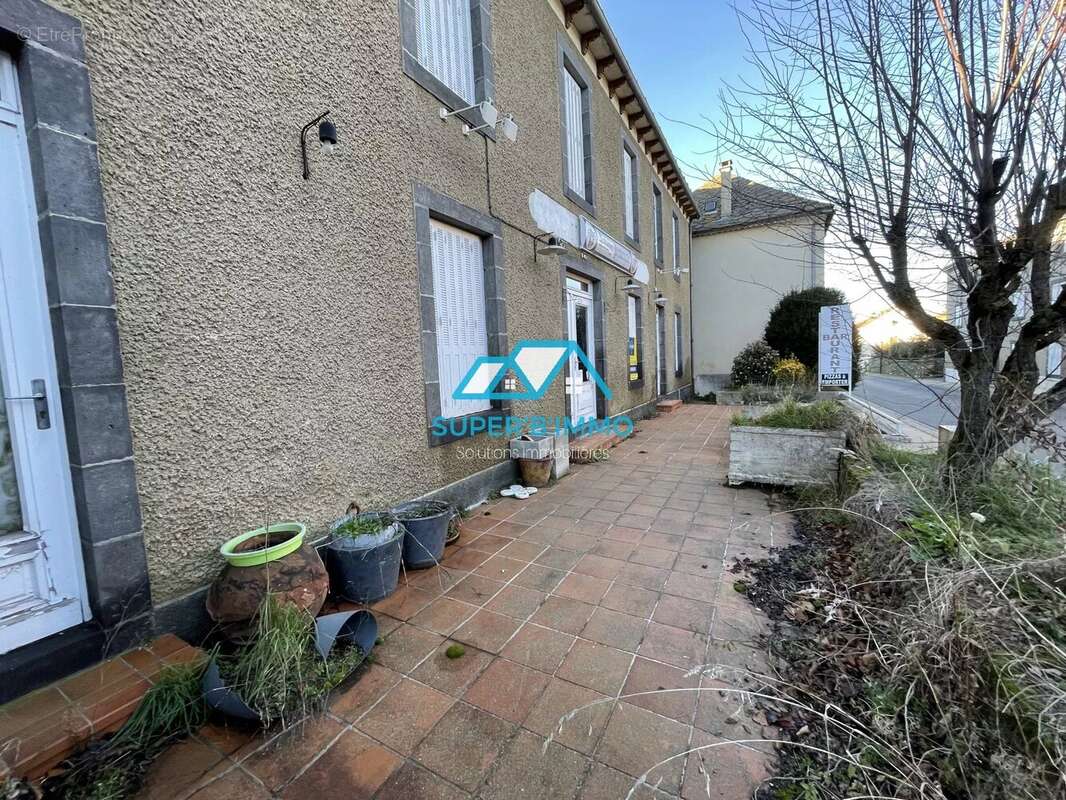 Maison à LA CHAPELLE-LAURENT