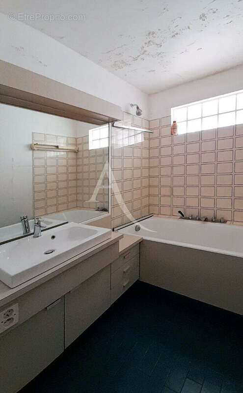 Appartement à SURESNES