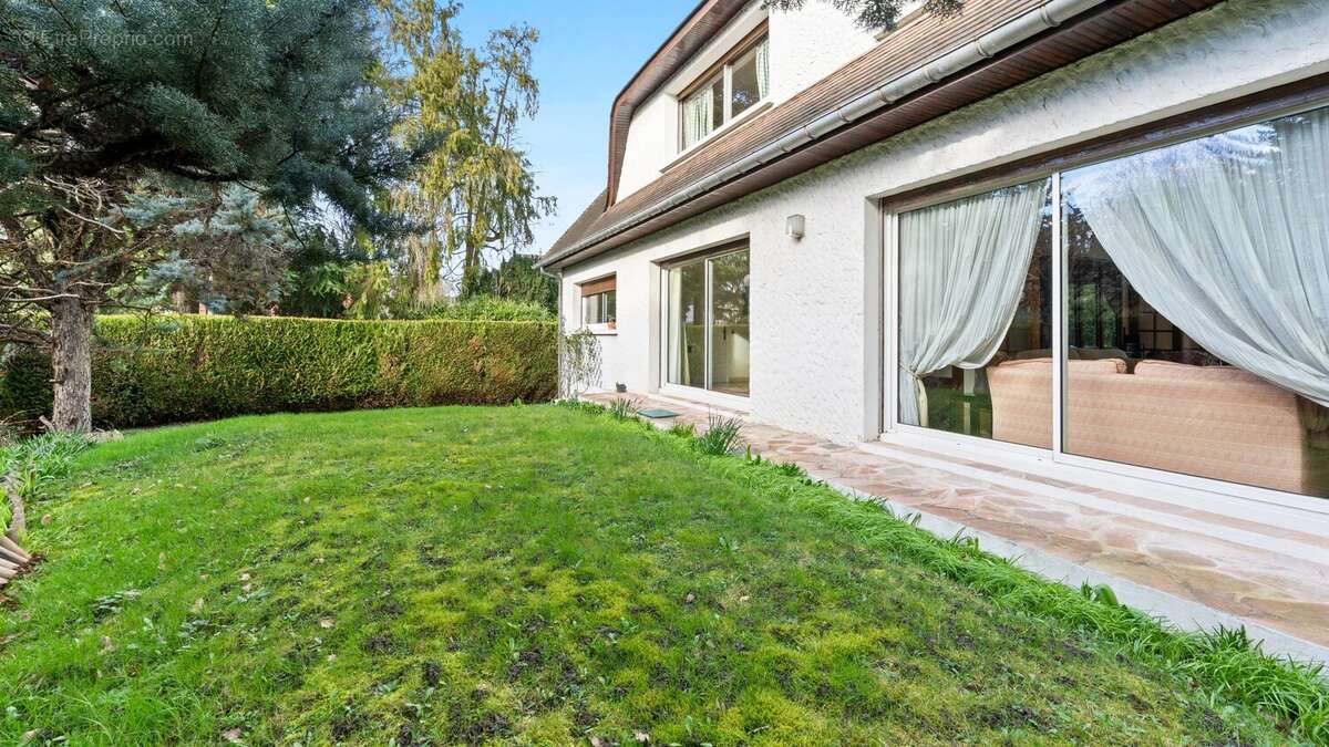 Maison à VAUCRESSON