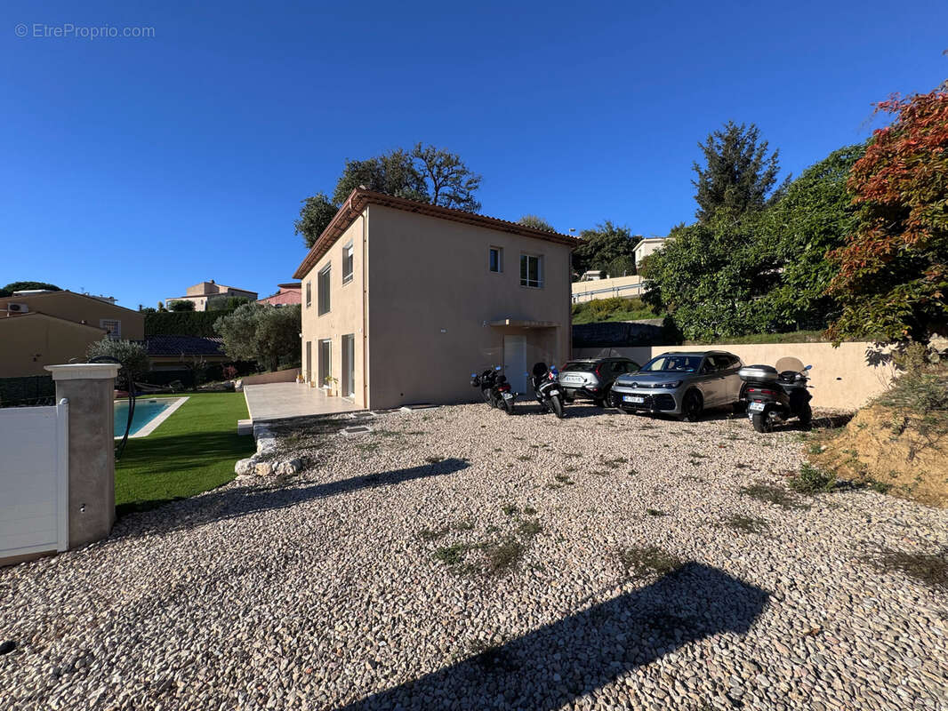 Maison à CAGNES-SUR-MER