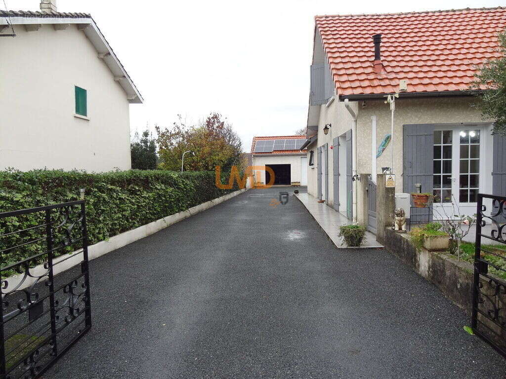 Maison  sur étage 136 m2 - photo 2