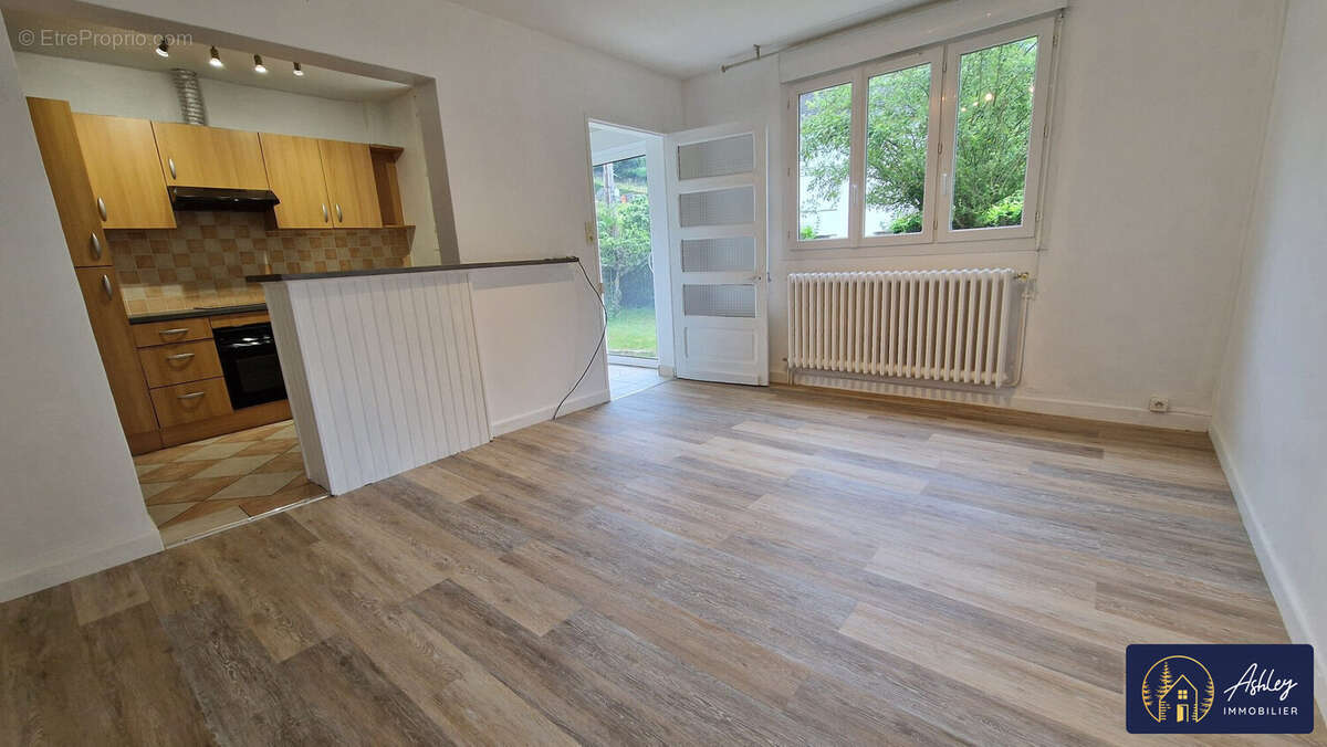 Appartement T3 BORT-LES-ORGUES - Appartement à BORT-LES-ORGUES