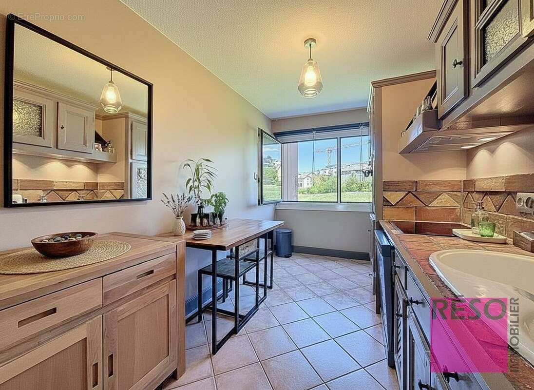 Appartement à VETRAZ-MONTHOUX