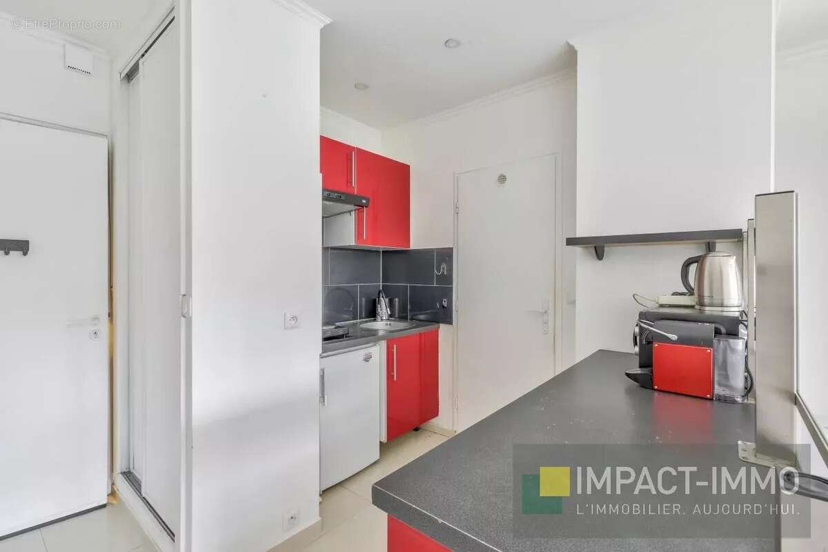 Appartement à COURBEVOIE