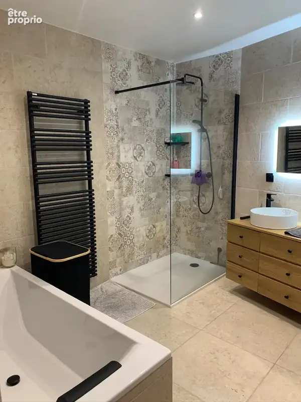 À L'Escarene 22 kilomètres de Nice, Un appartement confortable, authentique et moderne au cœur du village. - photo 12