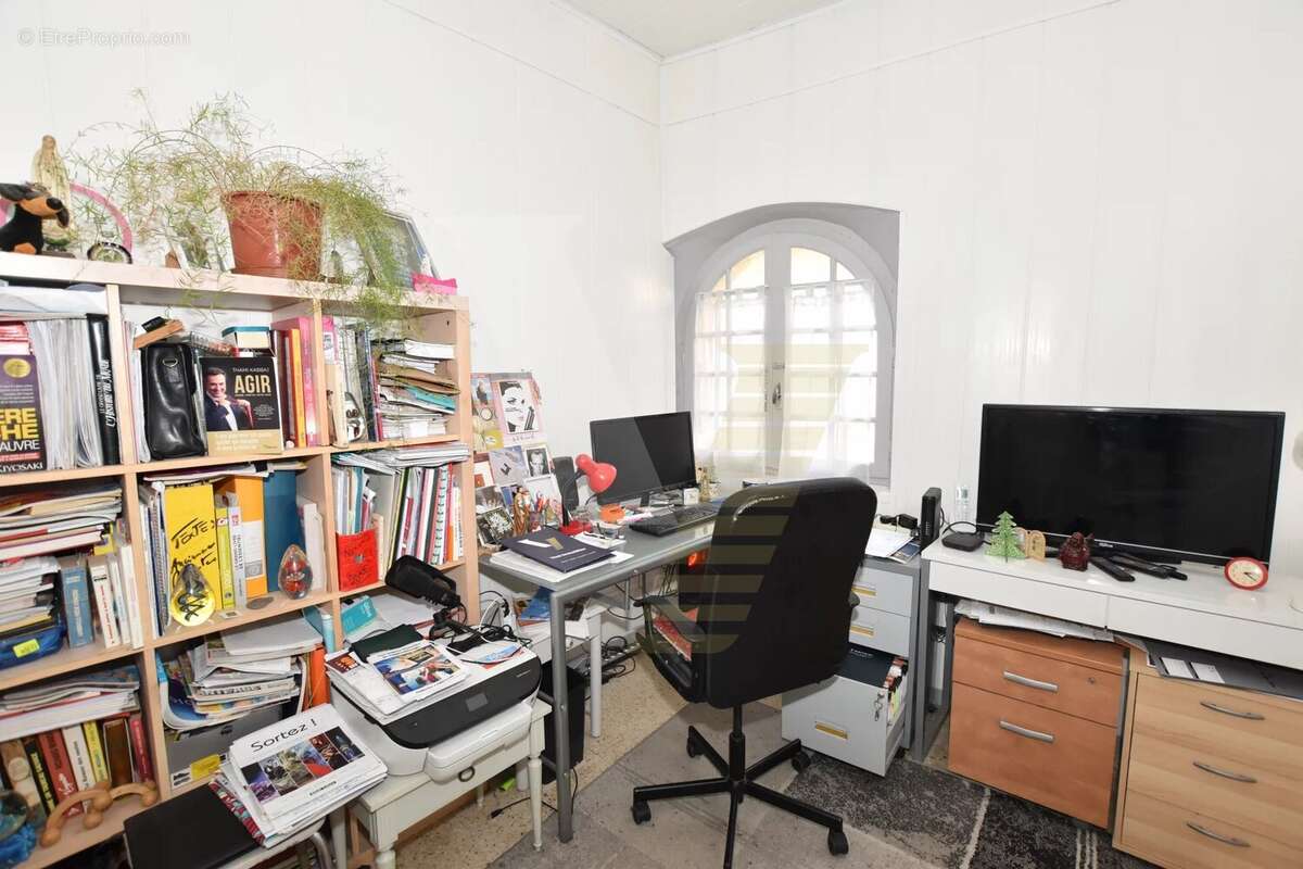 Maison à VILLENEUVE-LES-BEZIERS