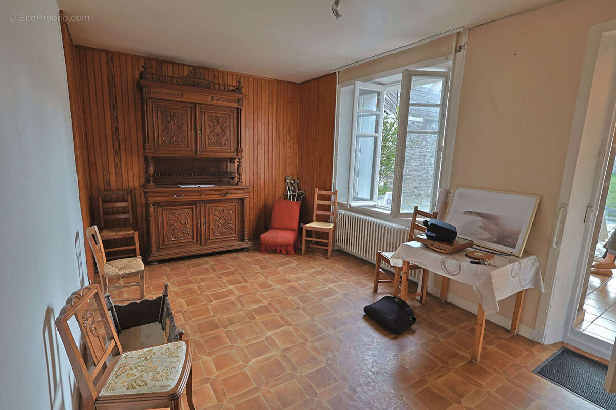 Maison à SAINT-JOUAN-DES-GUERETS