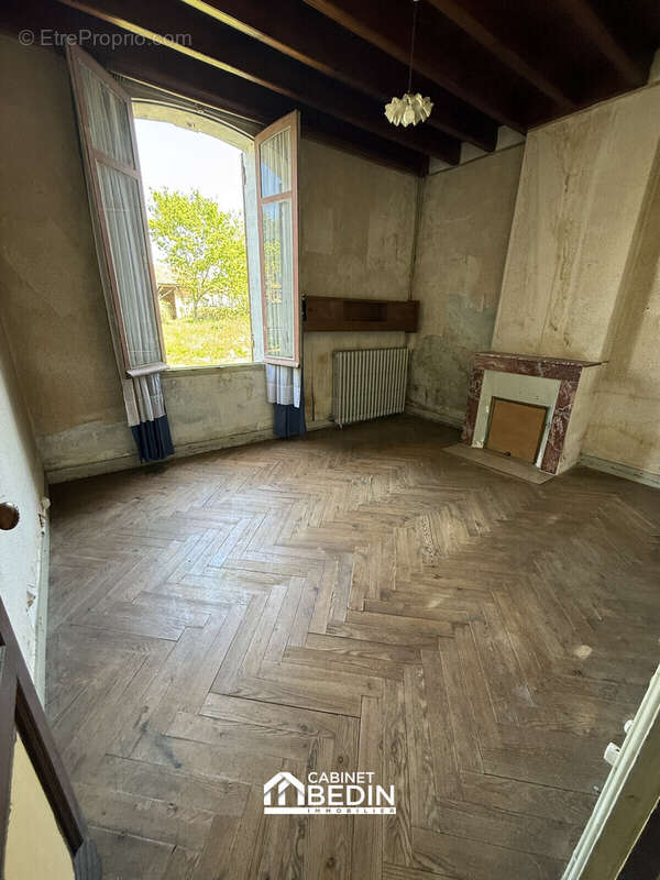 Maison 112 m² à Belin-Beliet  - photo 6