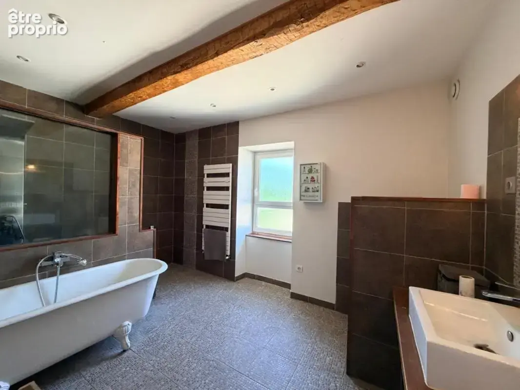 Maison 4 pièces 189 m² à vendre à L'isle-En-Dodon (31230) - photo 9