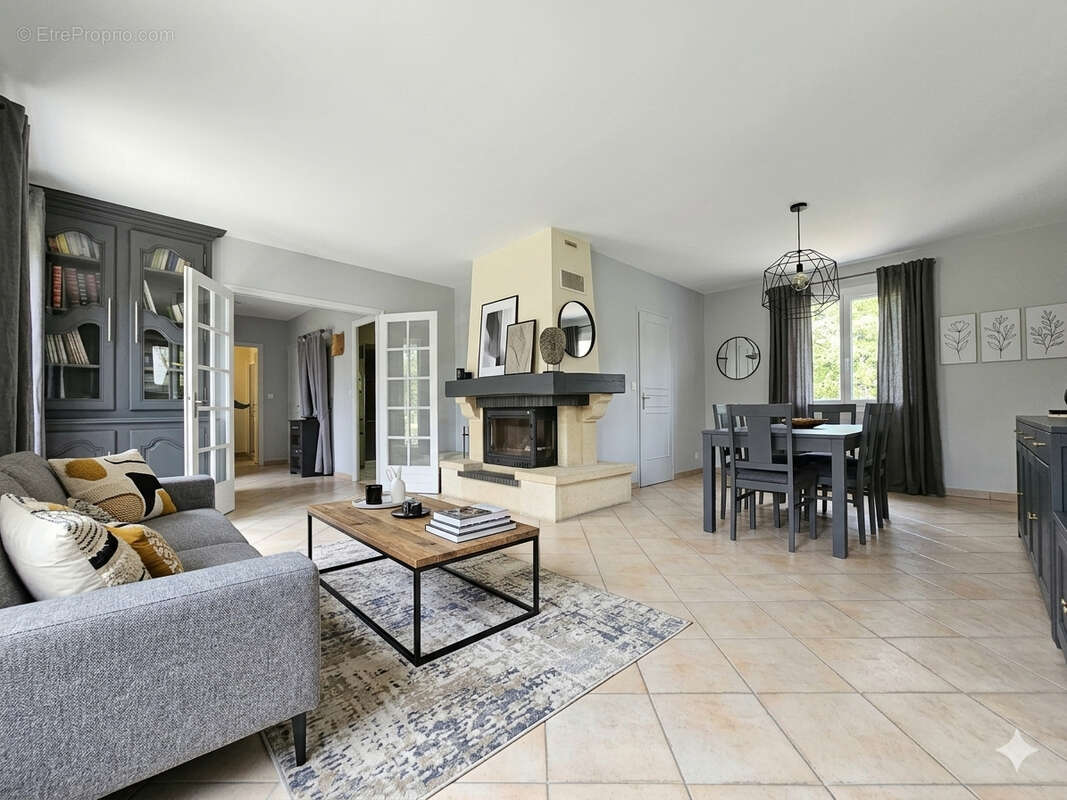 Maison à MOUTHIERS-SUR-BOEME
