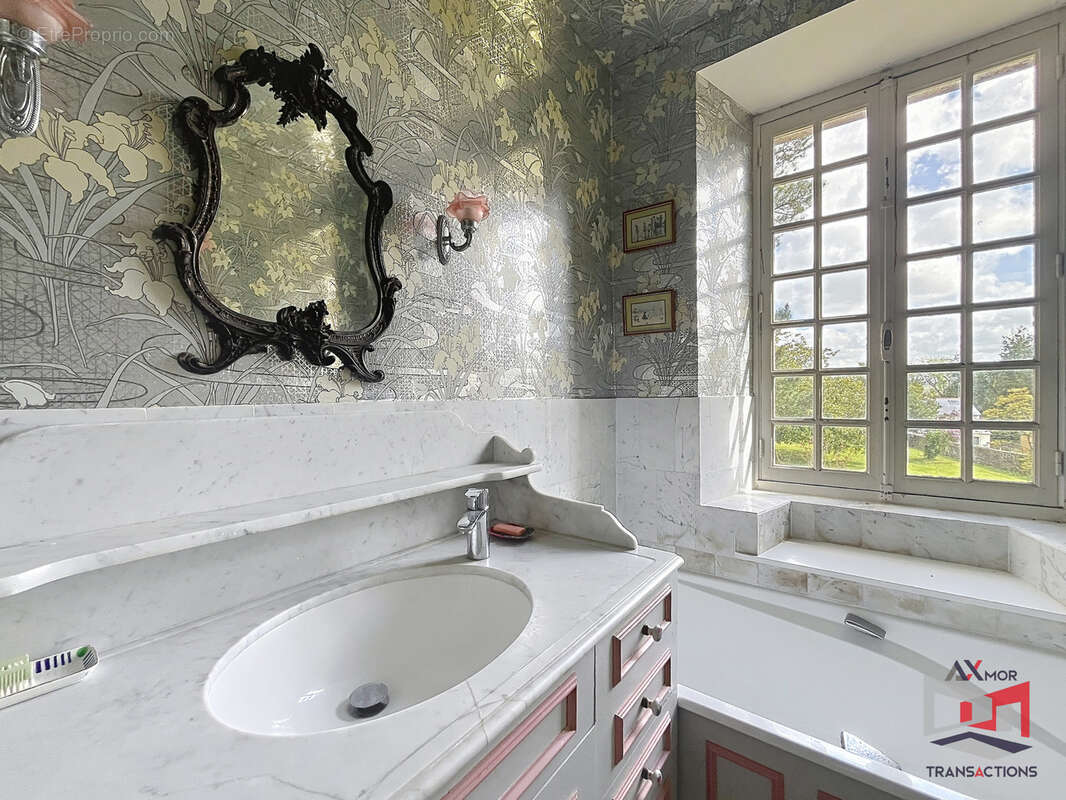 Maison à LEZARDRIEUX