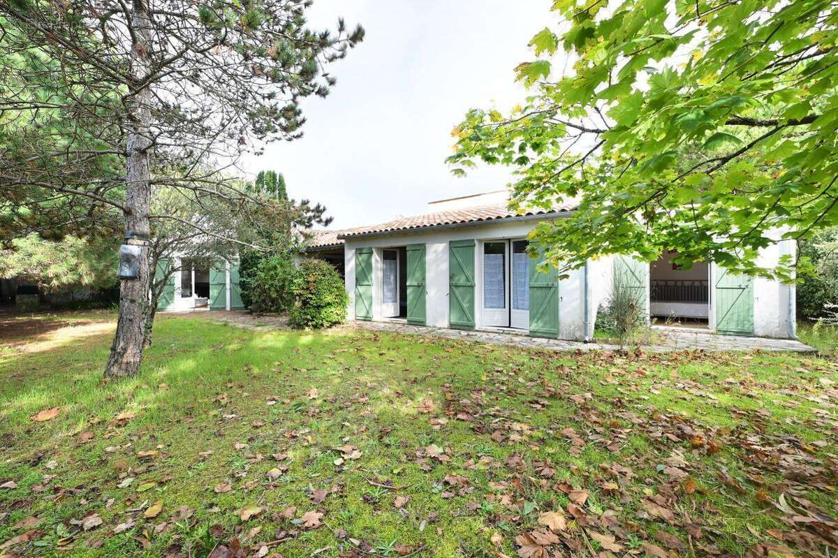 Maison à LA COUARDE-SUR-MER