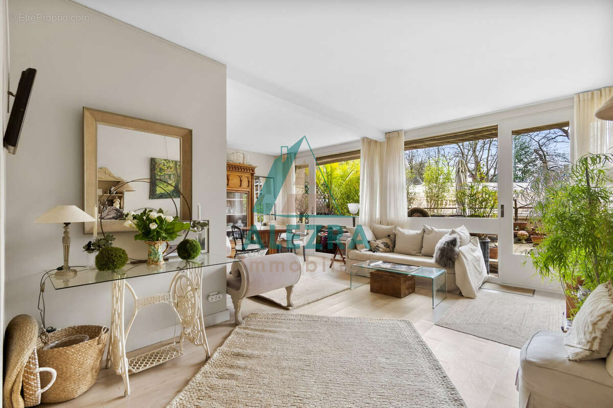 Appartement à LA CELLE-SAINT-CLOUD