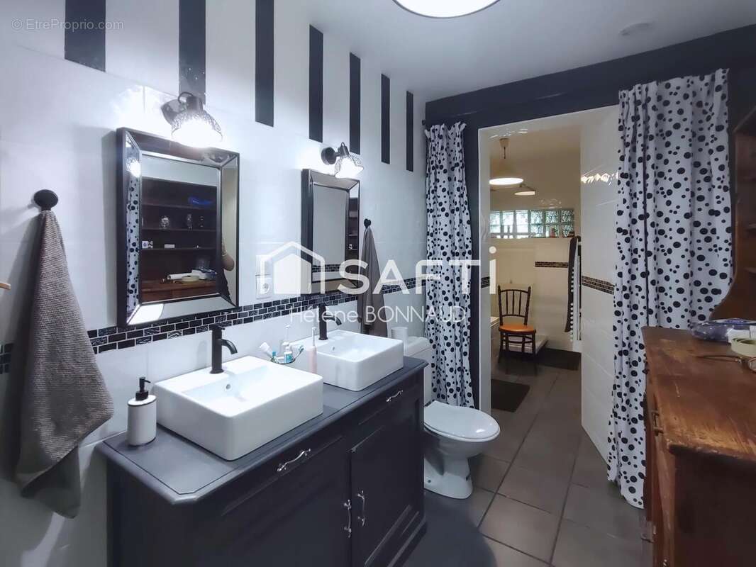 Photo 8 - Maison à CHAMPDOTRE