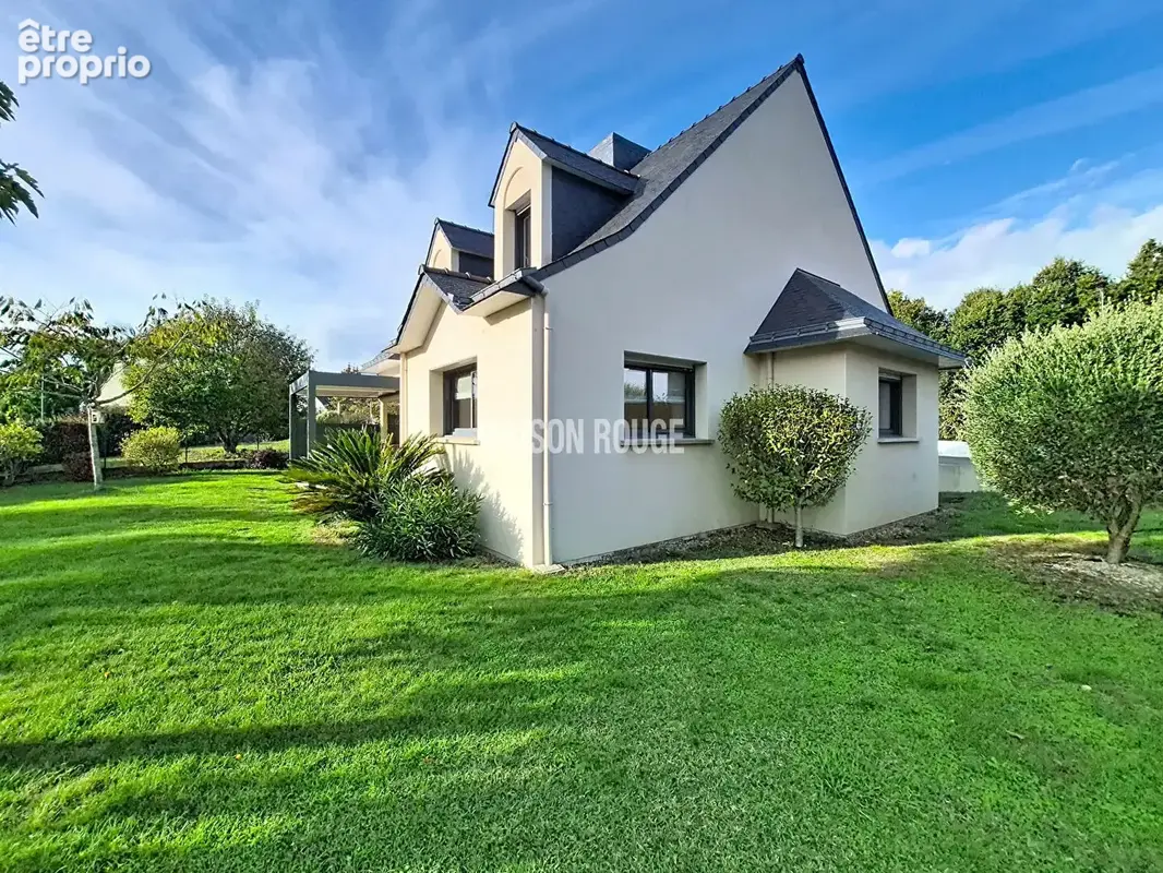 Maison familiale de 144 m² sur un terrain paysagé de 677 m² - photo 3