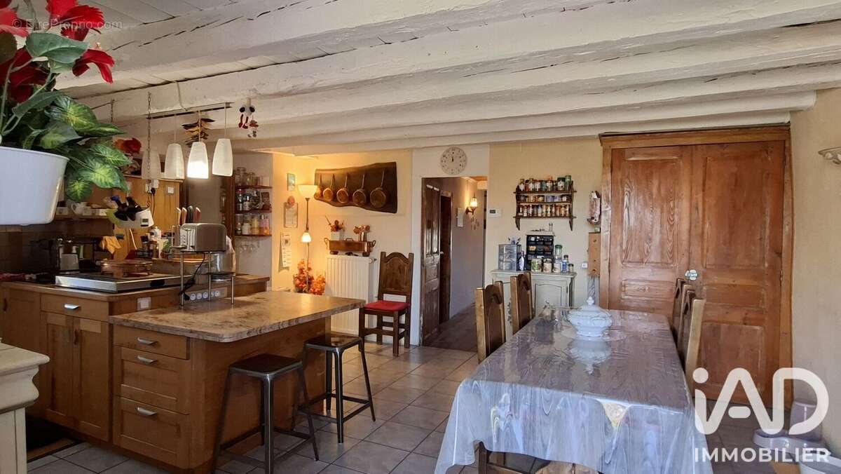 Maison 151 m² à Ardoix  - photo 8