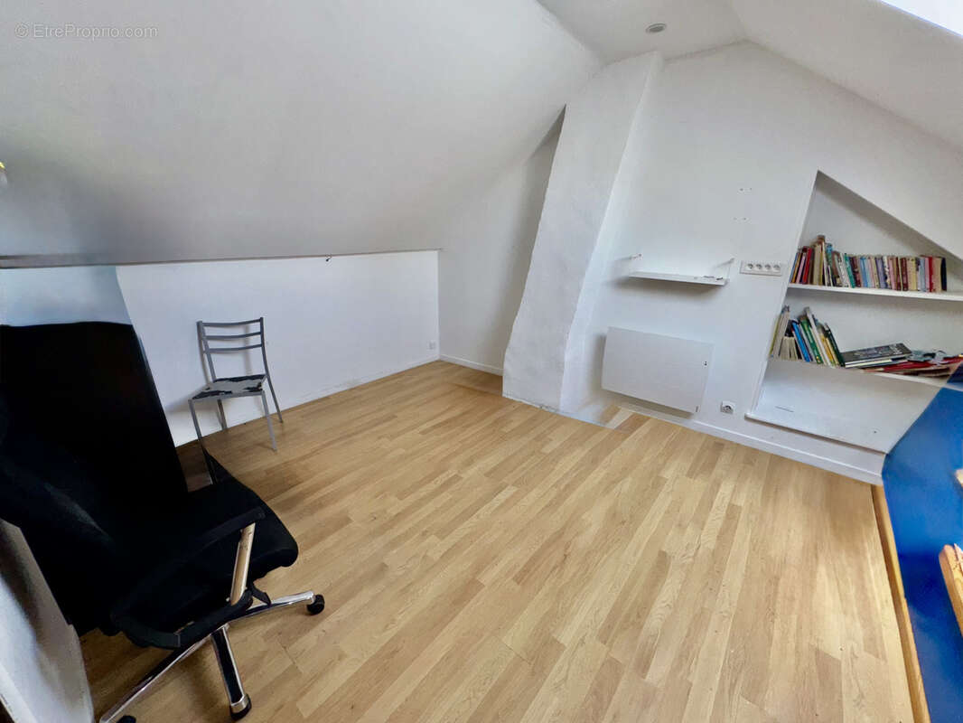 Maison à CONDE-SUR-VESGRE