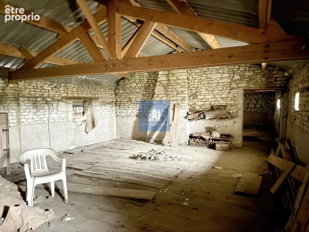Saint-Cyr-La-Lande (79) Corps de ferme à renover sur terrain constructible 129 000 € HAI - photo 8