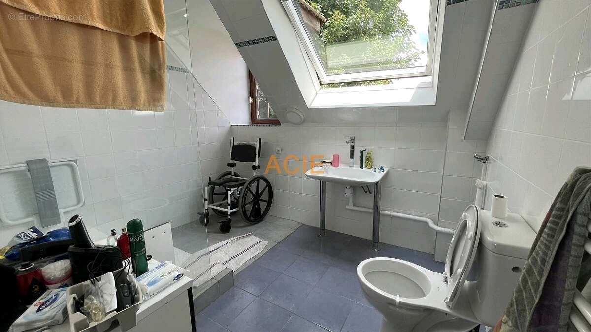 Maison à CHENNEVIERES-LES-LOUVRES