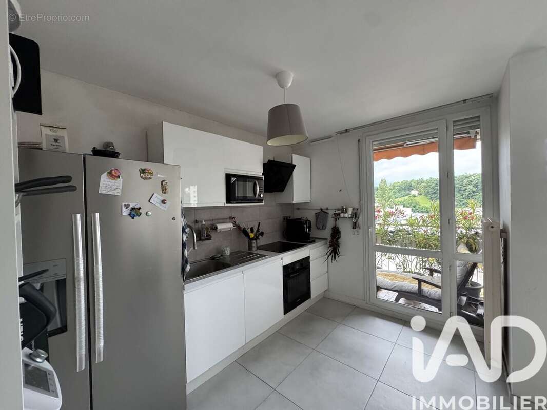 Photo 2 - Appartement à OULLINS
