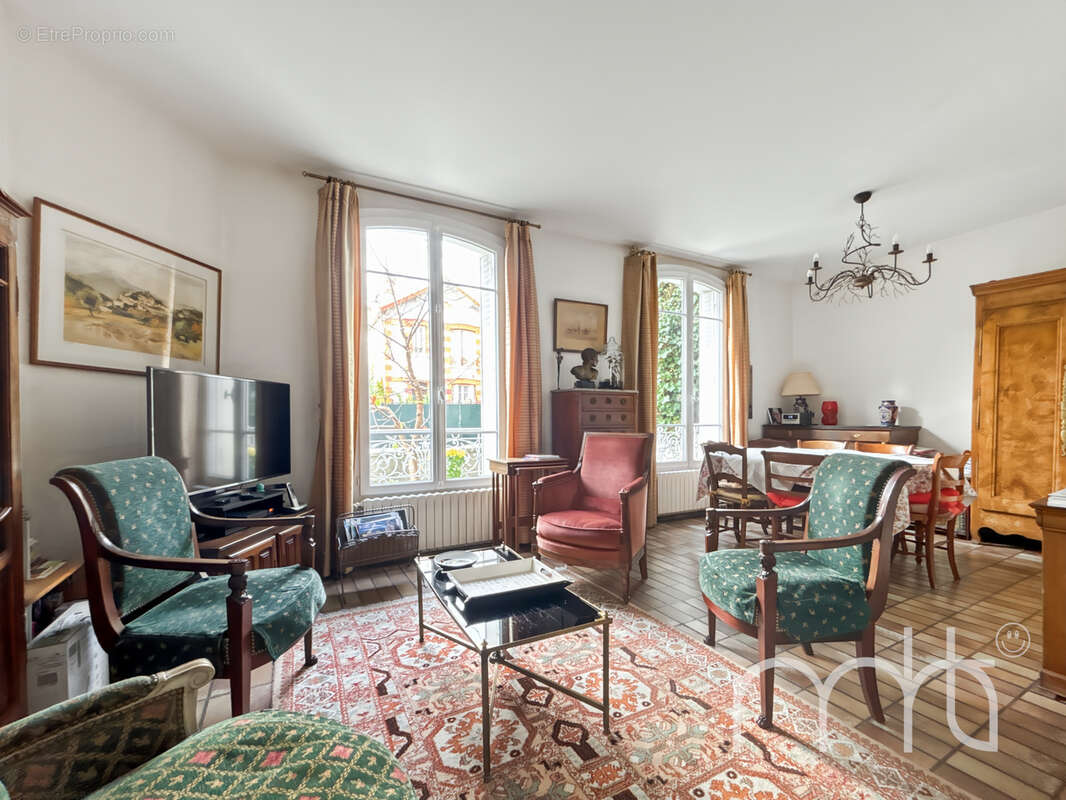 Maison à BOIS-COLOMBES