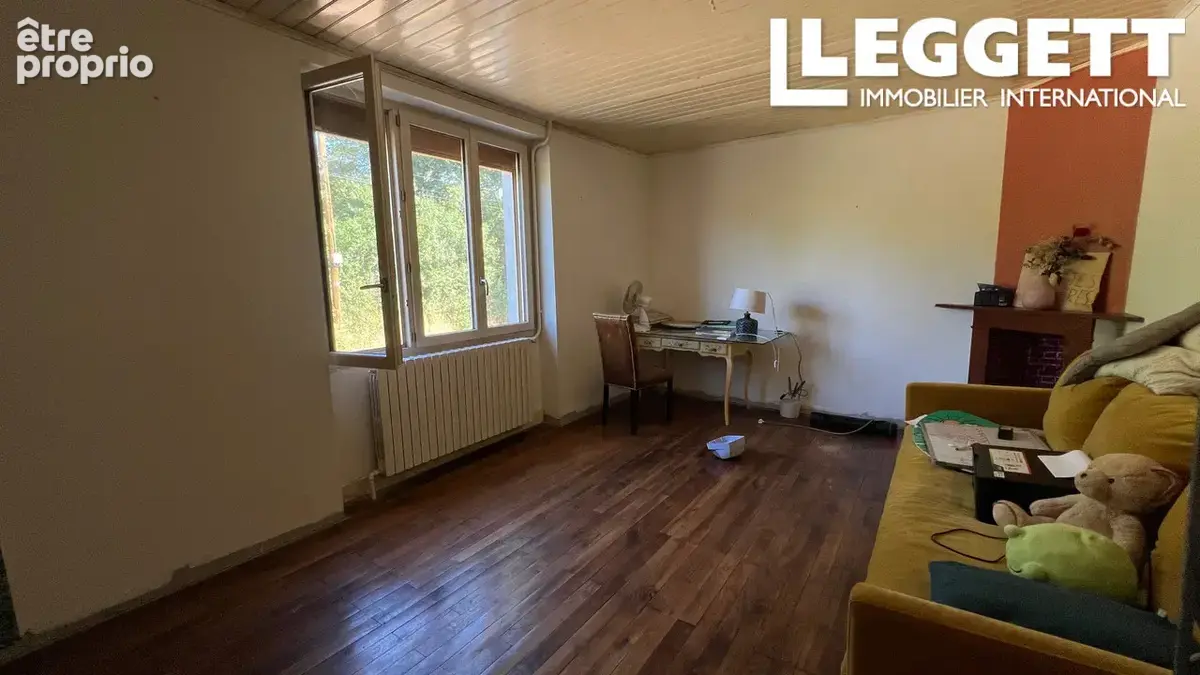 Propriété rurale avec maison de 2 chambres à moderniser, équipée de double vitrage neuf, de panneaux solaires - photo 10