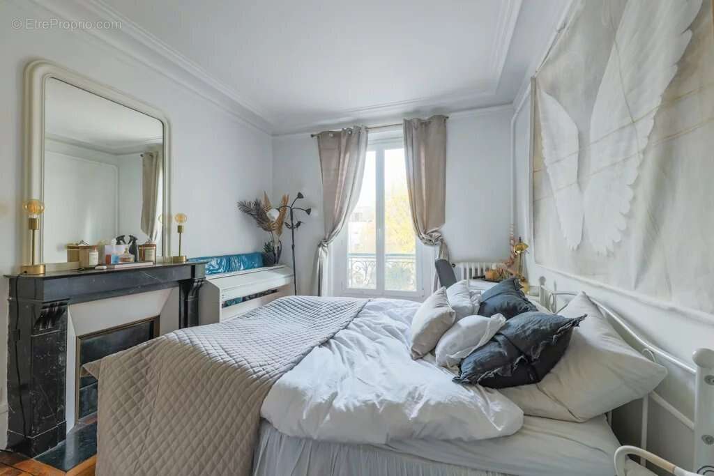 Appartement à NEUILLY-SUR-SEINE