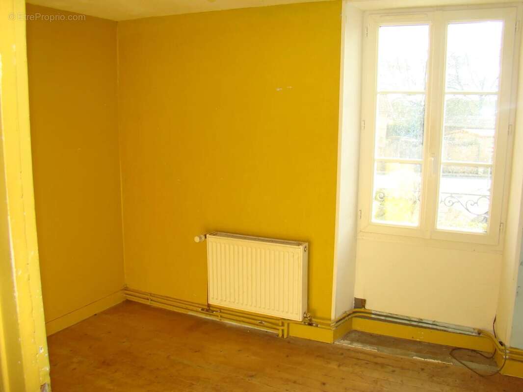 Maison à CEAUX-EN-COUHE