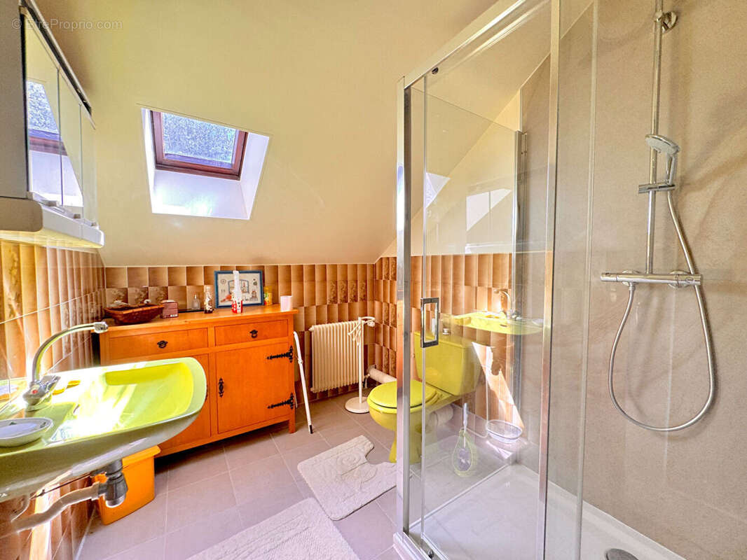 Maison à PANNESSIERES